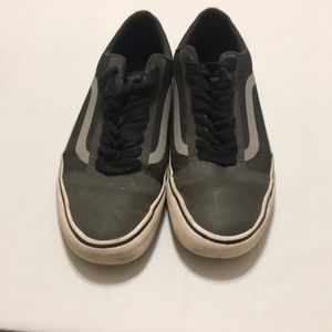 difference between men and women vans